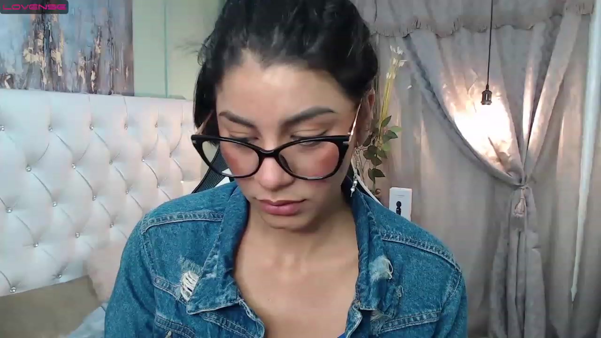 Gallery image thumbnail from Sara__Ruiz's myfreecams stream on, 03/17/2023, 18:05 image 20 of 20