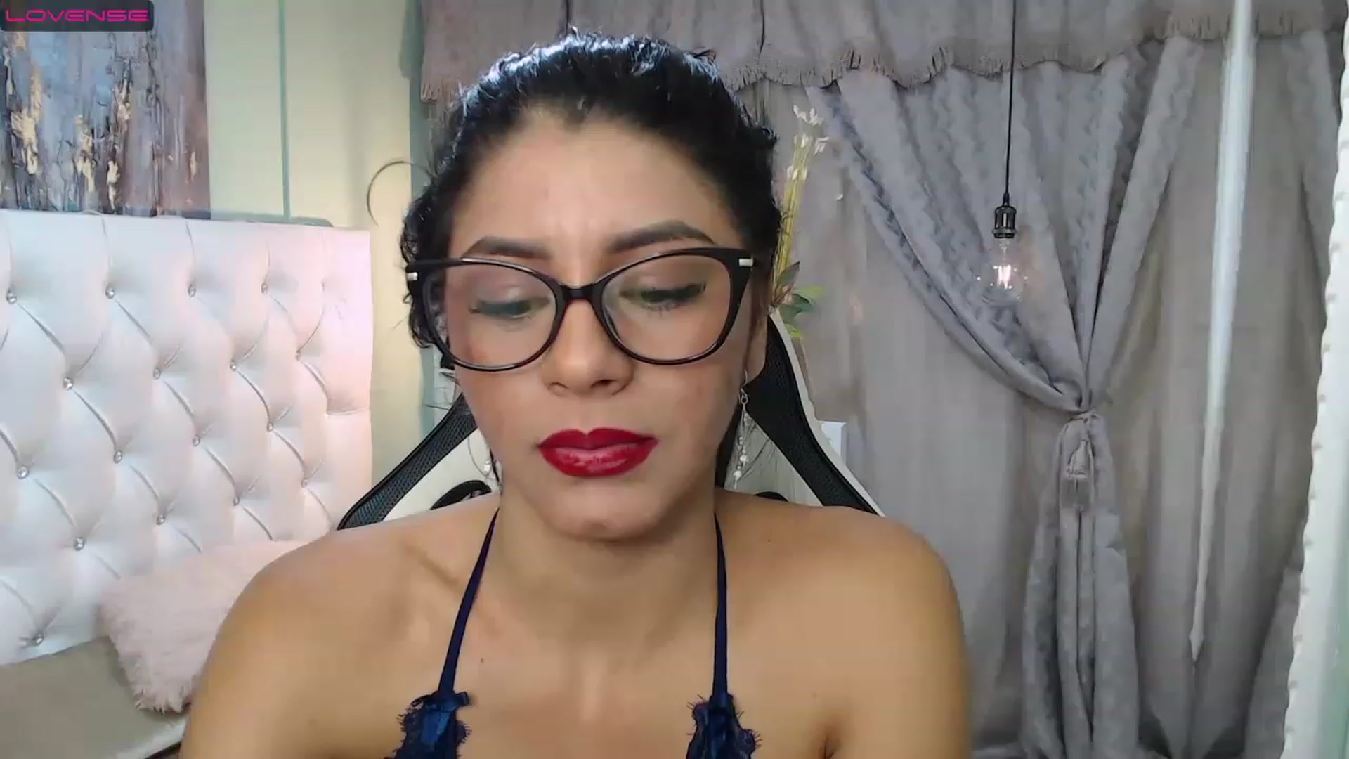 Gallery image thumbnail from Sara__Ruiz's myfreecams stream on, 03/18/2023, 17:59 image 8 of 20