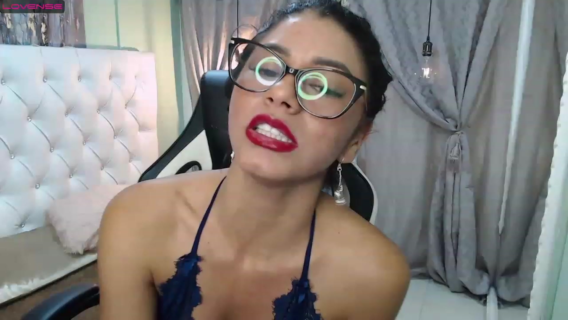 Gallery image thumbnail from Sara__Ruiz's myfreecams stream on, 03/18/2023, 17:59 image 5 of 20