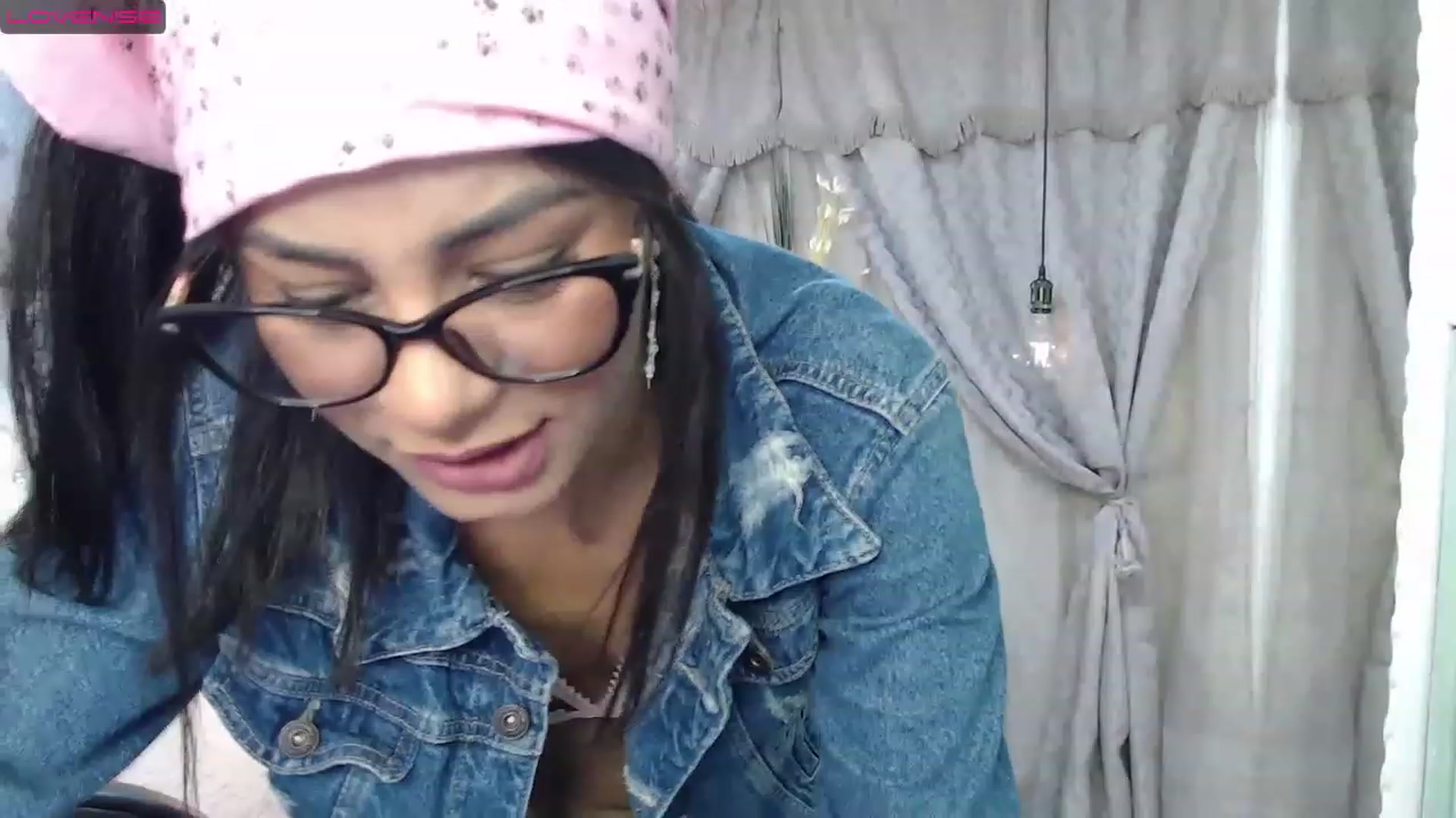 Gallery image thumbnail from Sara__Ruiz's myfreecams stream on, 03/21/2023, 13:58 image 12 of 20