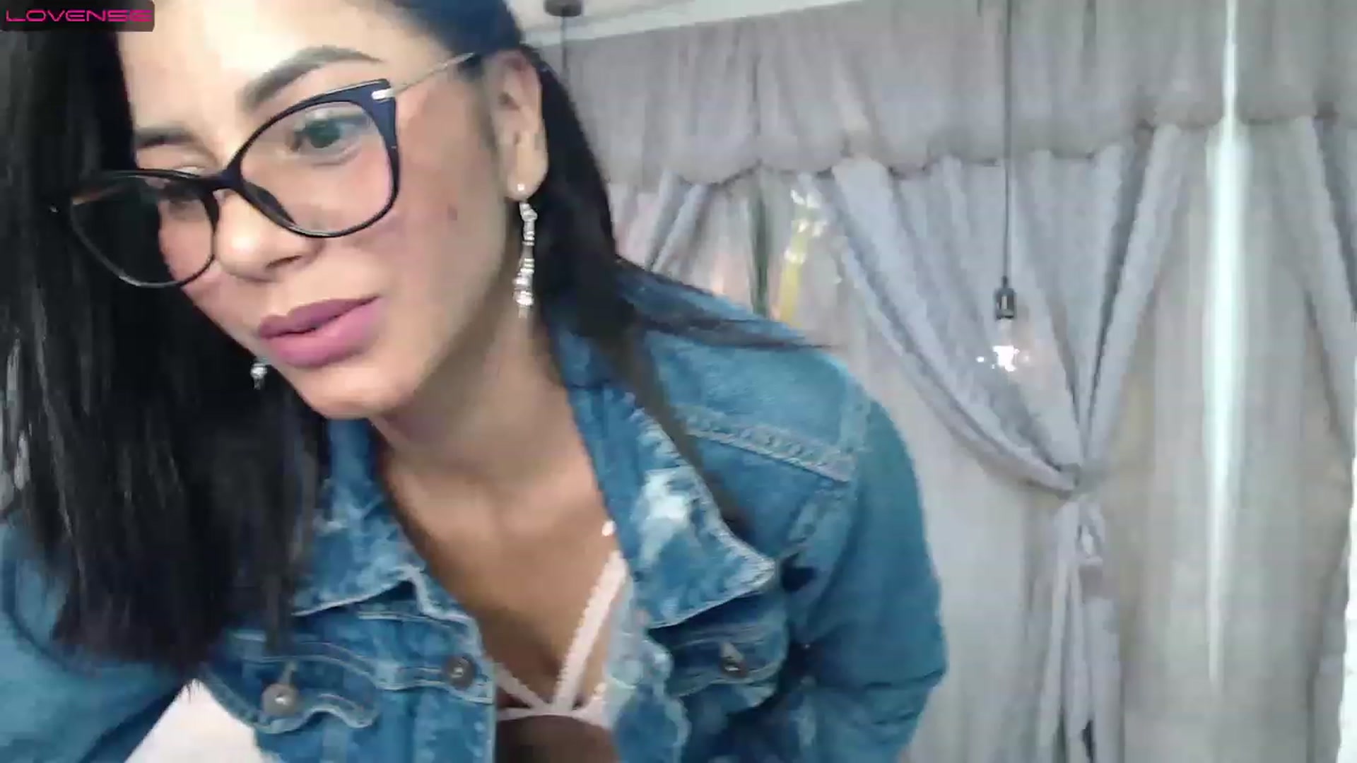 Gallery image thumbnail from Sara__Ruiz's myfreecams stream on, 03/21/2023, 15:01 image 16 of 20