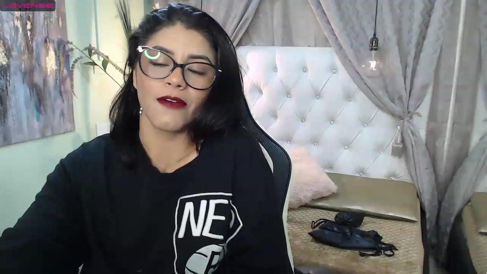 Gallery image thumbnail from Sara__Ruiz's myfreecams stream on, 03/23/2023, 13:01 image 4 of 20