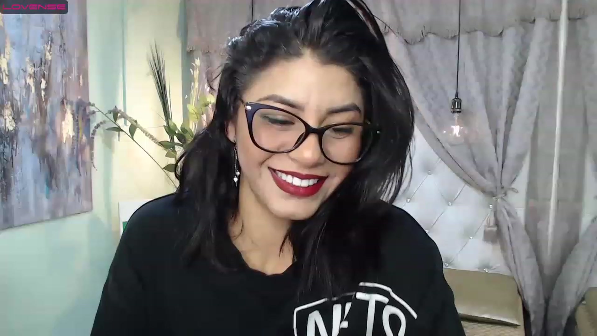 Gallery image thumbnail from Sara__Ruiz's myfreecams stream on, 03/23/2023, 13:01 image 17 of 20