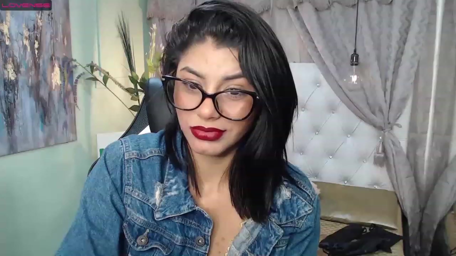 Gallery image thumbnail from Sara__Ruiz's myfreecams stream on, 03/27/2023, 15:23 image 3 of 20