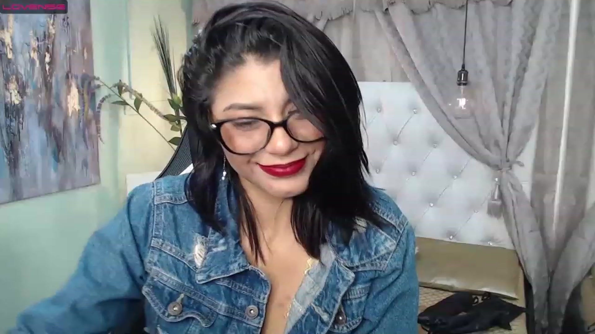 Gallery image thumbnail from Sara__Ruiz's myfreecams stream on, 03/27/2023, 15:23 image 2 of 20