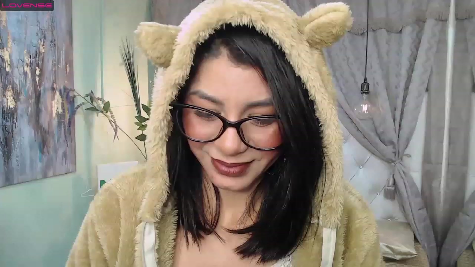 Gallery image thumbnail from Sara__Ruiz's myfreecams stream on, 03/28/2023, 15:36 image 5 of 20