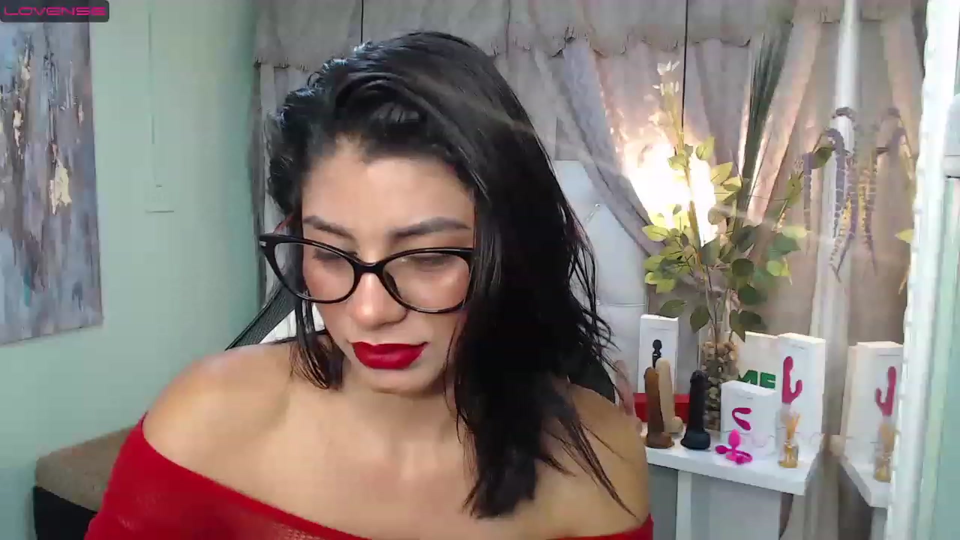 Gallery image thumbnail from Sara__Ruiz's myfreecams stream on, 03/31/2023, 14:07 image 10 of 20
