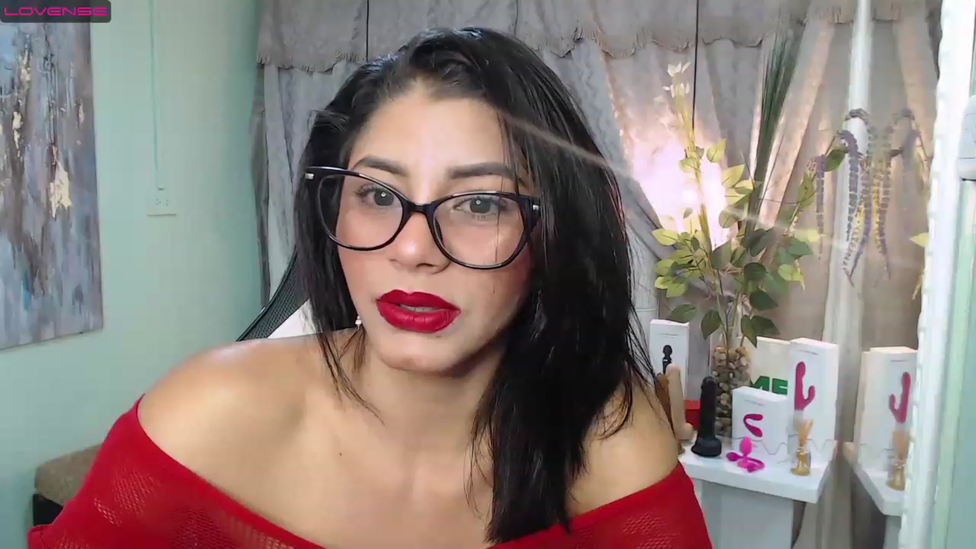 Gallery image thumbnail from Sara__Ruiz's myfreecams stream on, 03/31/2023, 14:07 image 7 of 20
