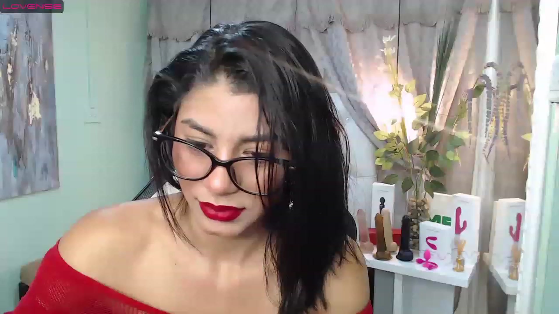 Gallery image thumbnail from Sara__Ruiz's myfreecams stream on, 03/31/2023, 14:07 image 8 of 20