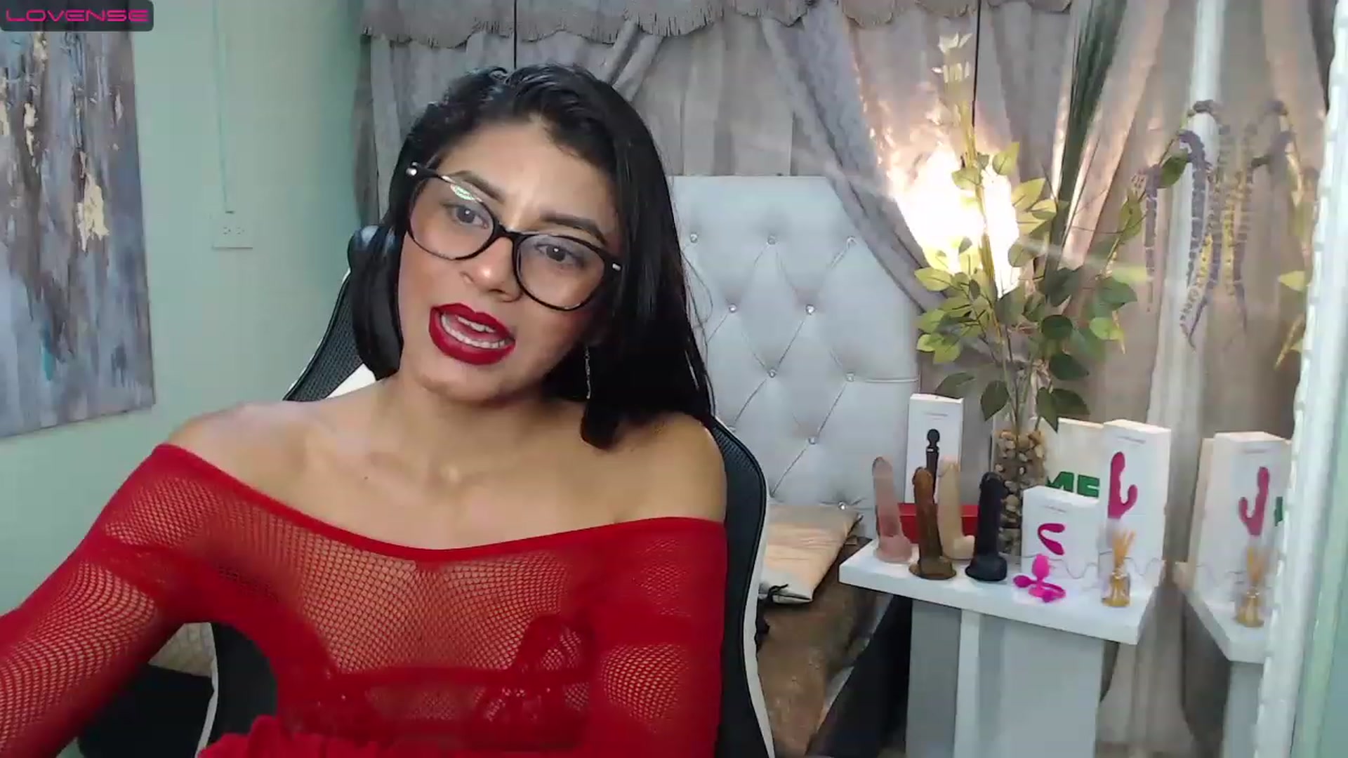 Gallery image thumbnail from Sara__Ruiz's myfreecams stream on, 03/31/2023, 16:48 image 14 of 20