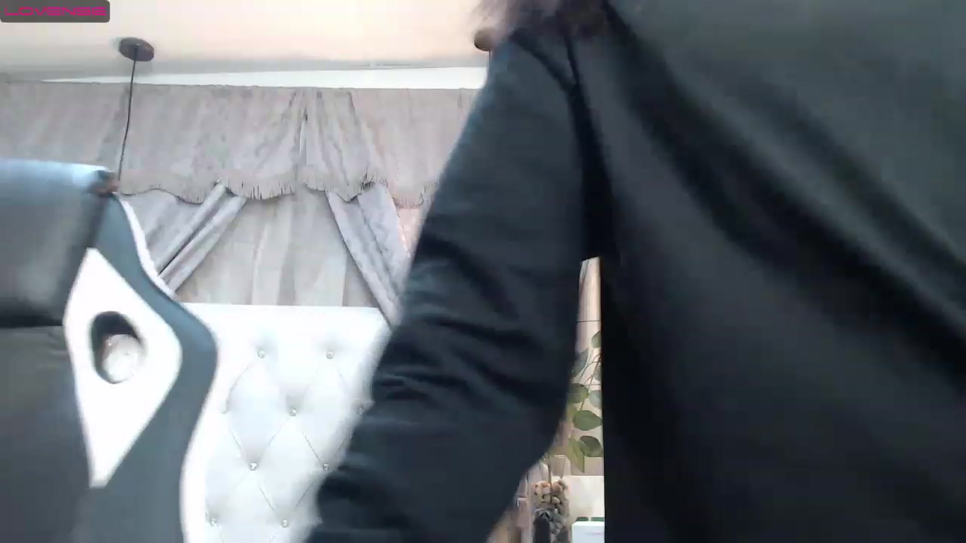 Gallery image thumbnail from Sara__Ruiz's myfreecams stream on, 04/02/2023, 12:48 image 15 of 20