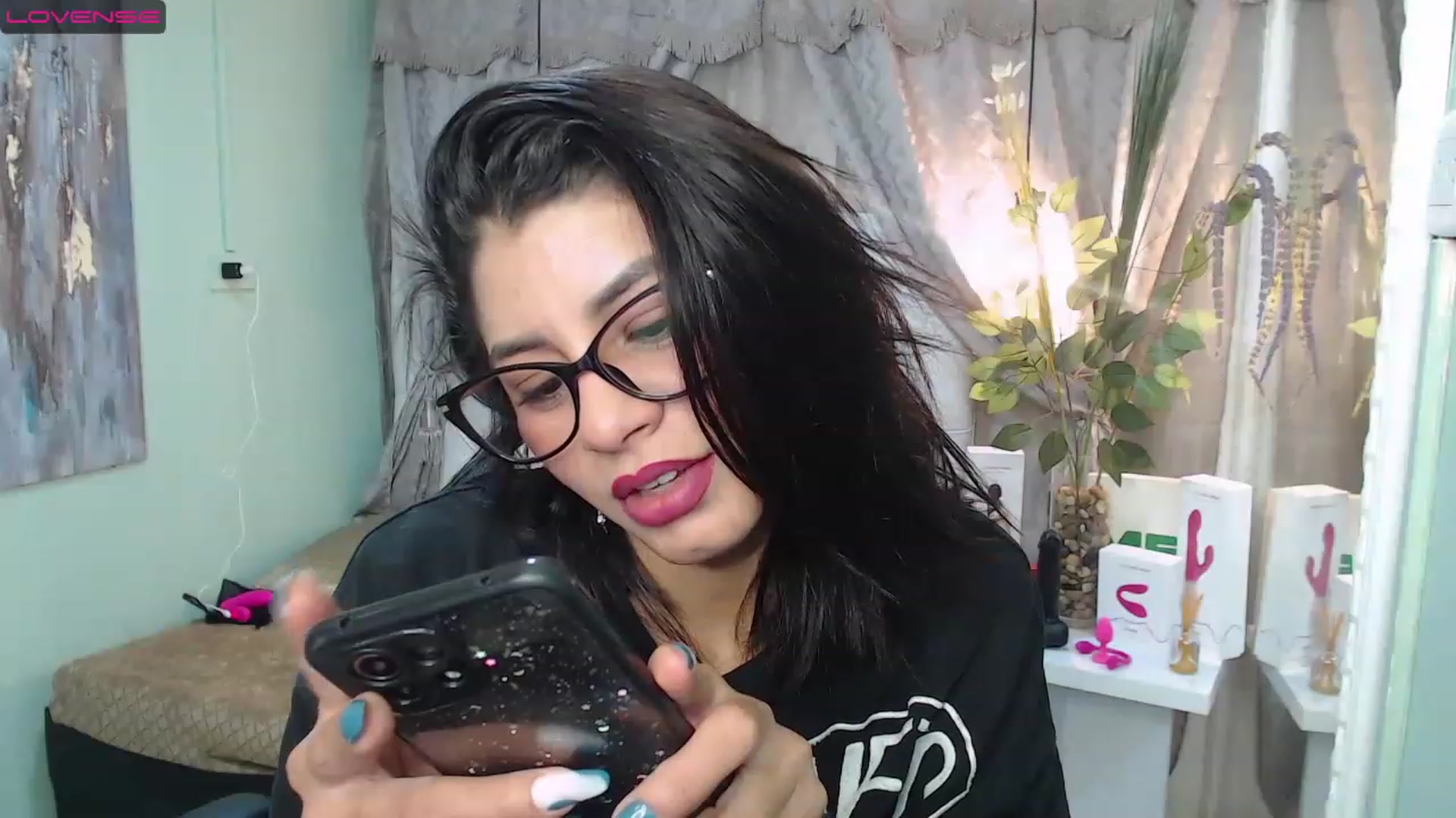 Gallery image thumbnail from Sara__Ruiz's myfreecams stream on, 04/02/2023, 12:48 image 2 of 20