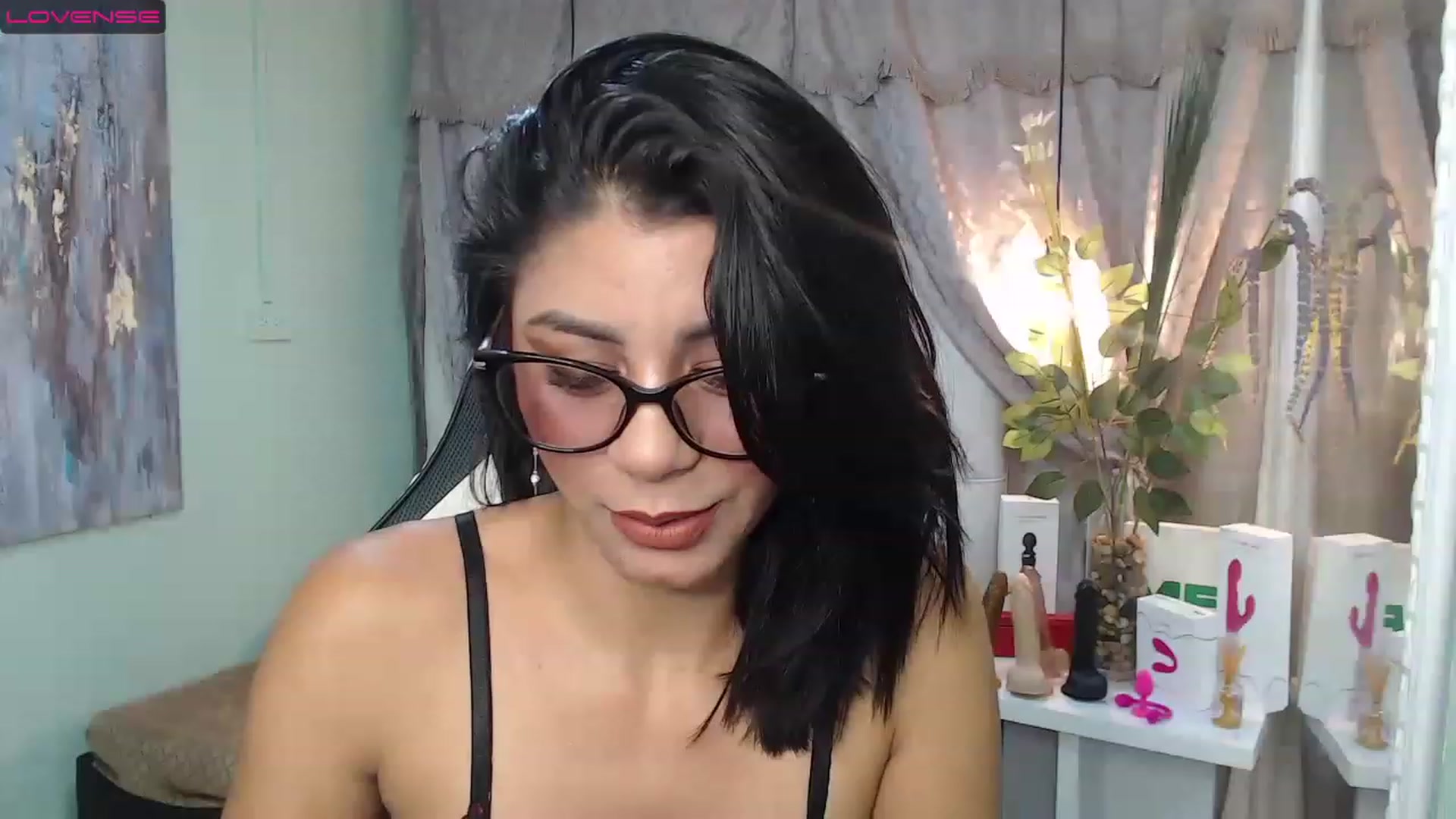 Gallery image thumbnail from Sara__Ruiz's myfreecams stream on, 04/03/2023, 14:26 image 3 of 20