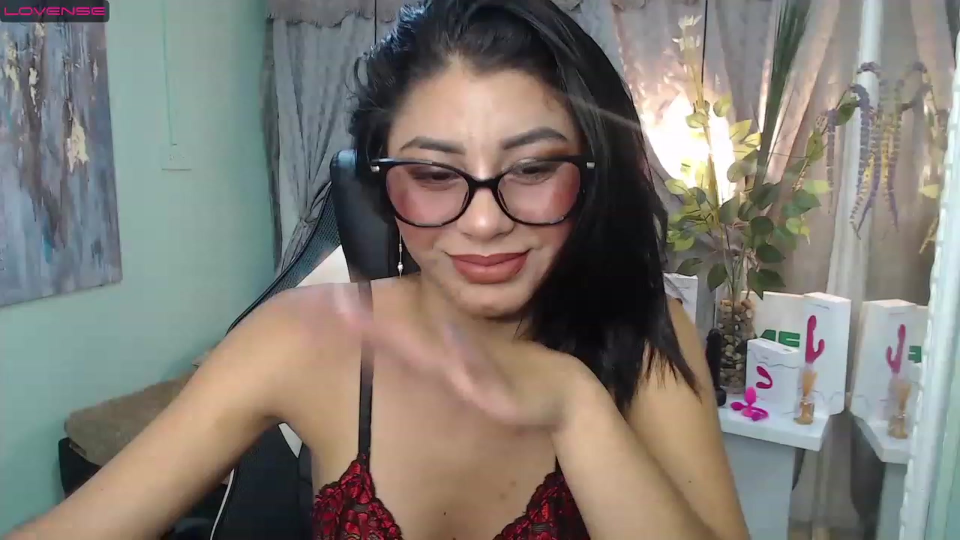 Gallery image thumbnail from Sara__Ruiz's myfreecams stream on, 04/03/2023, 14:26 image 5 of 20
