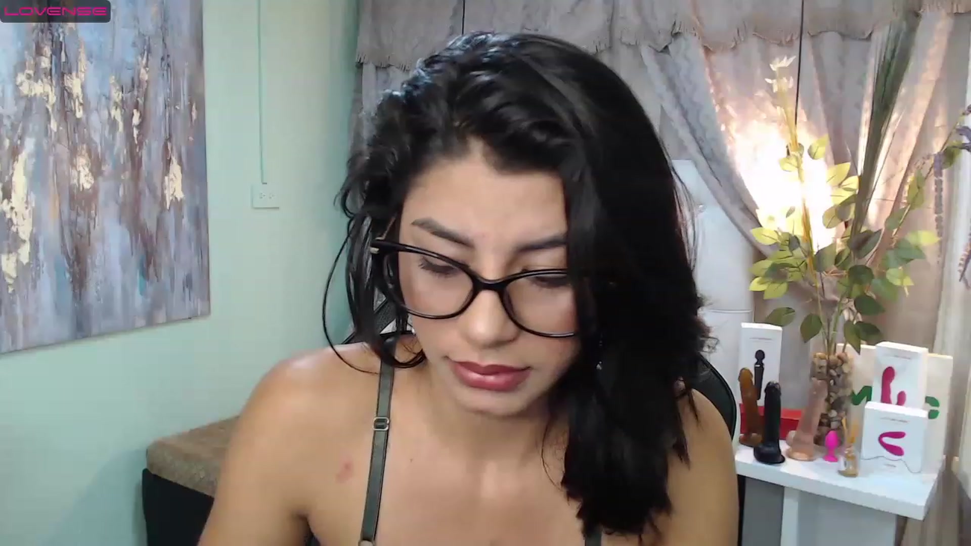 Gallery image thumbnail from Sara__Ruiz's myfreecams stream on, 04/10/2023, 13:55 image 20 of 20