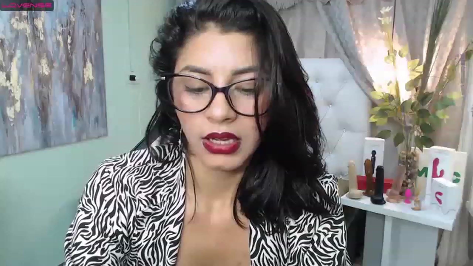 Gallery image thumbnail from Sara__Ruiz's myfreecams stream on, 04/11/2023, 15:11 image 15 of 20