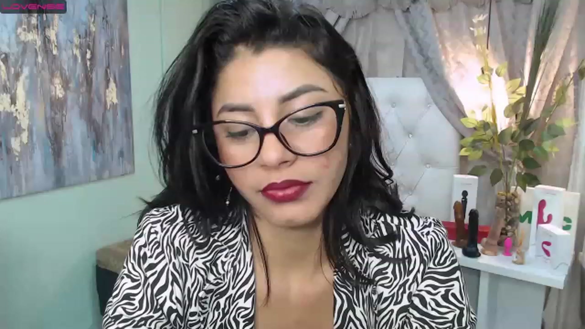 Gallery image thumbnail from Sara__Ruiz's myfreecams stream on, 04/11/2023, 18:04 image 3 of 20