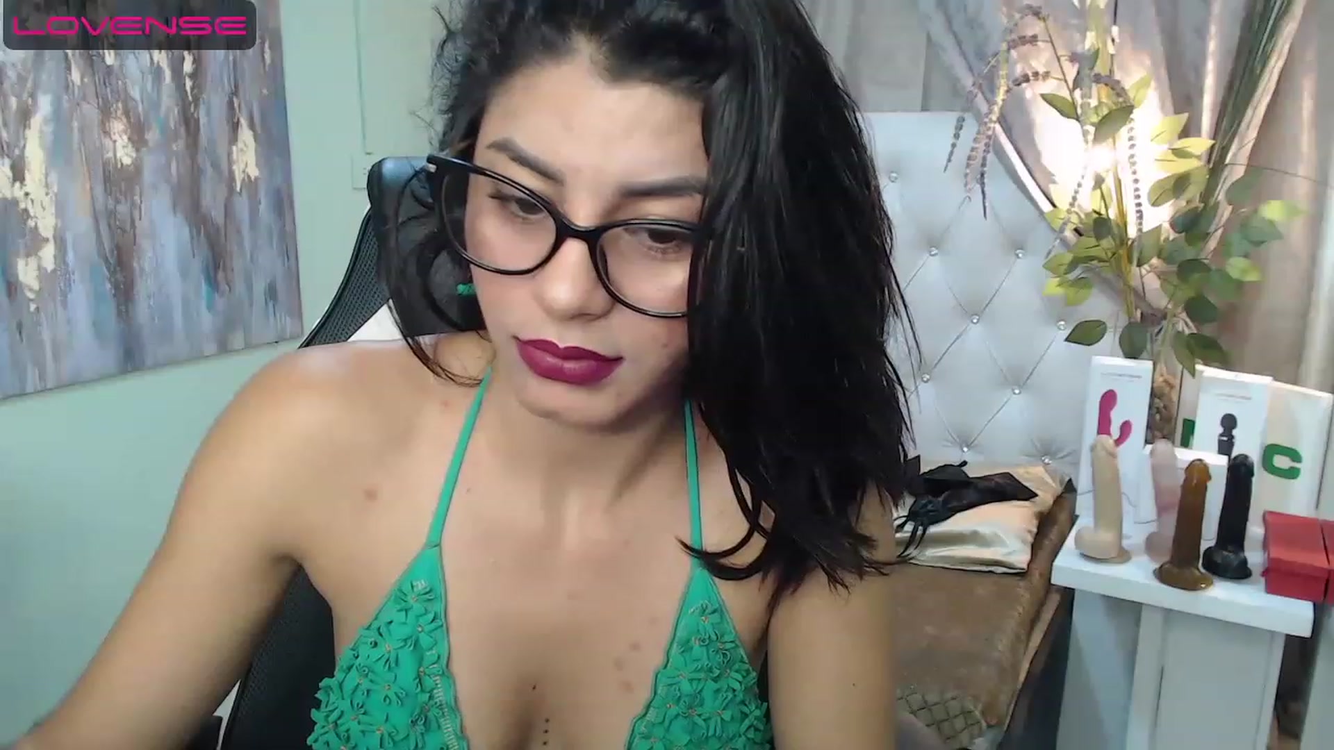 Gallery image thumbnail from Sara__Ruiz's myfreecams stream on, 04/12/2023, 16:57 image 6 of 20