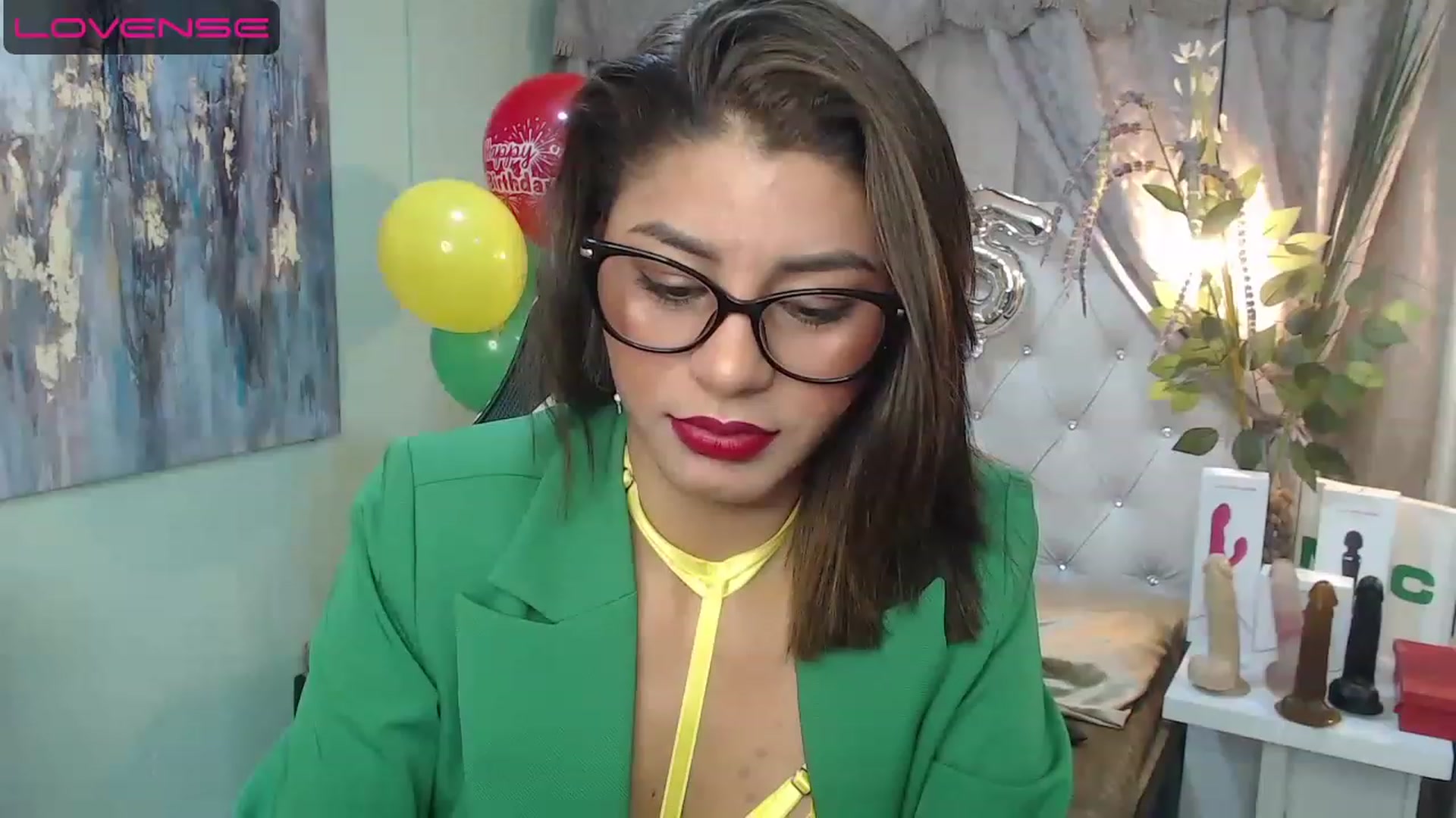 Gallery image thumbnail from Sara__Ruiz's myfreecams stream on, 04/14/2023, 15:24 image 1 of 20