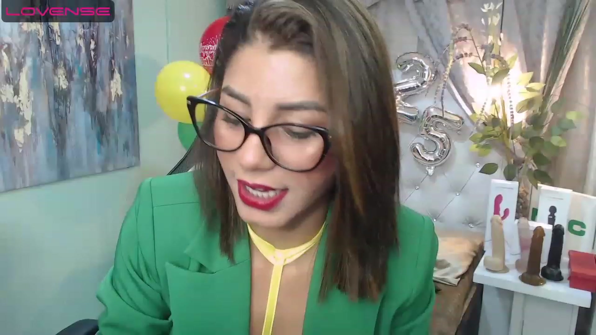 Gallery image thumbnail from Sara__Ruiz's myfreecams stream on, 04/14/2023, 15:24 image 11 of 20