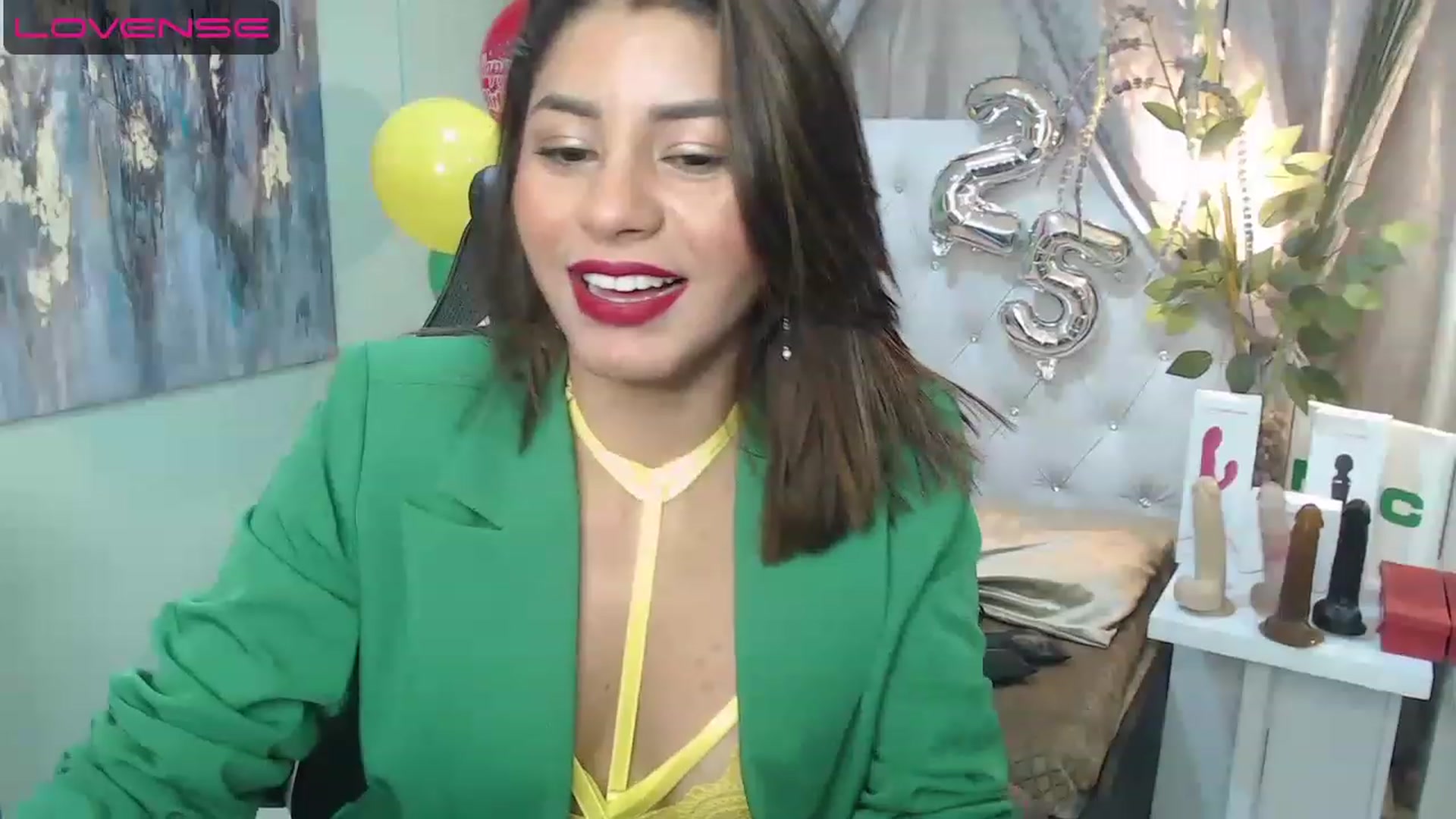 Gallery image thumbnail from Sara__Ruiz's myfreecams stream on, 04/14/2023, 15:24 image 9 of 20