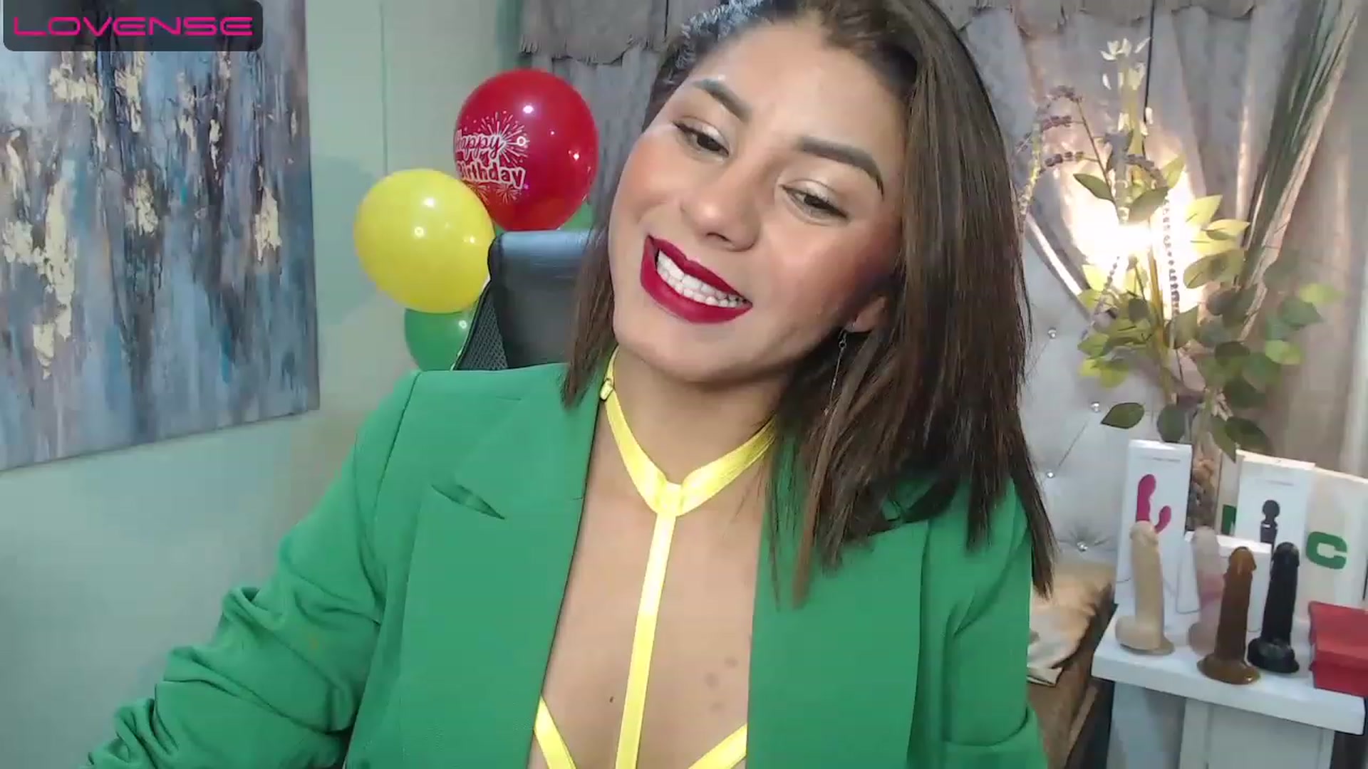 Gallery image thumbnail from Sara__Ruiz's myfreecams stream on, 04/14/2023, 15:24 image 2 of 20