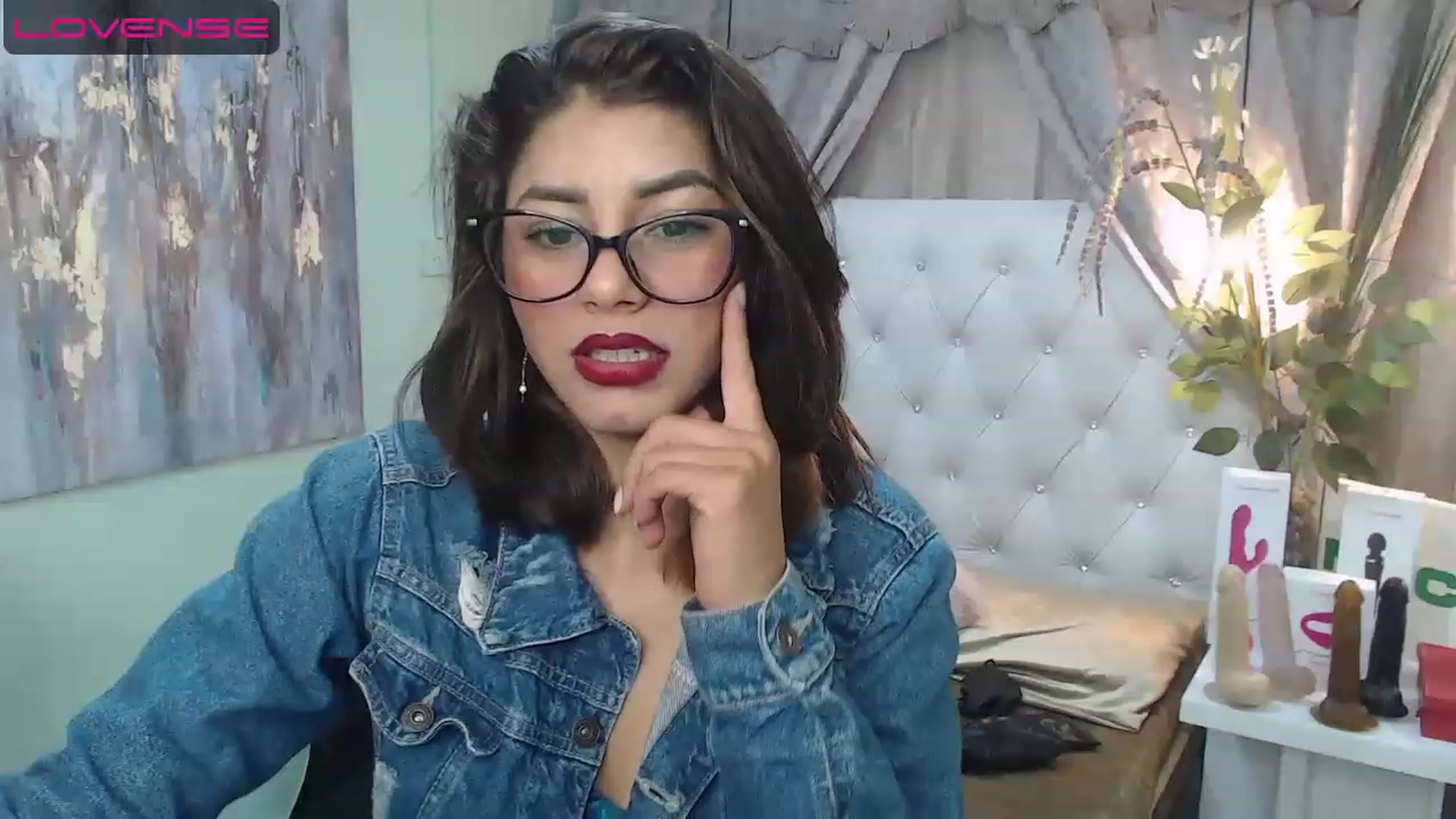 Gallery image thumbnail from Sara__Ruiz's myfreecams stream on, 04/17/2023, 15:25 image 7 of 20