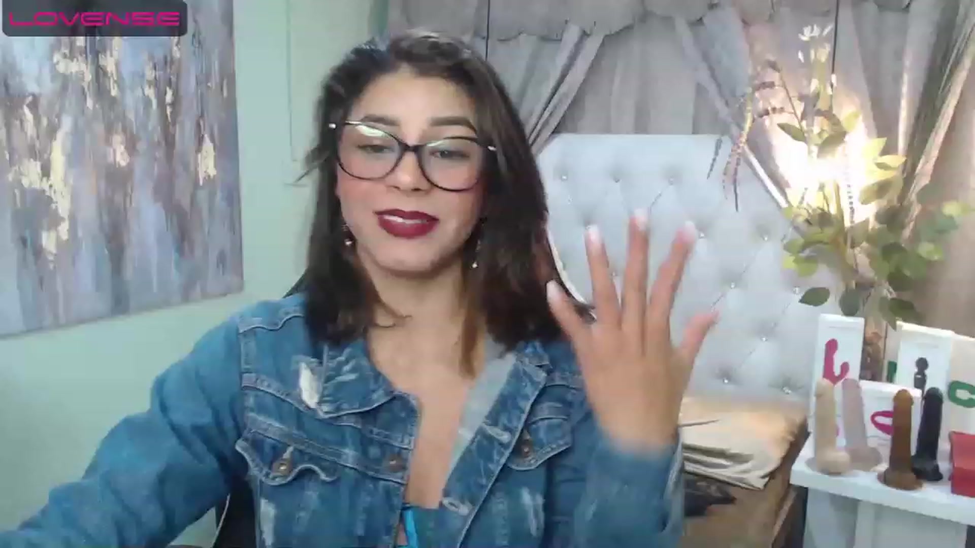 Gallery image thumbnail from Sara__Ruiz's myfreecams stream on, 04/17/2023, 15:25 image 1 of 20