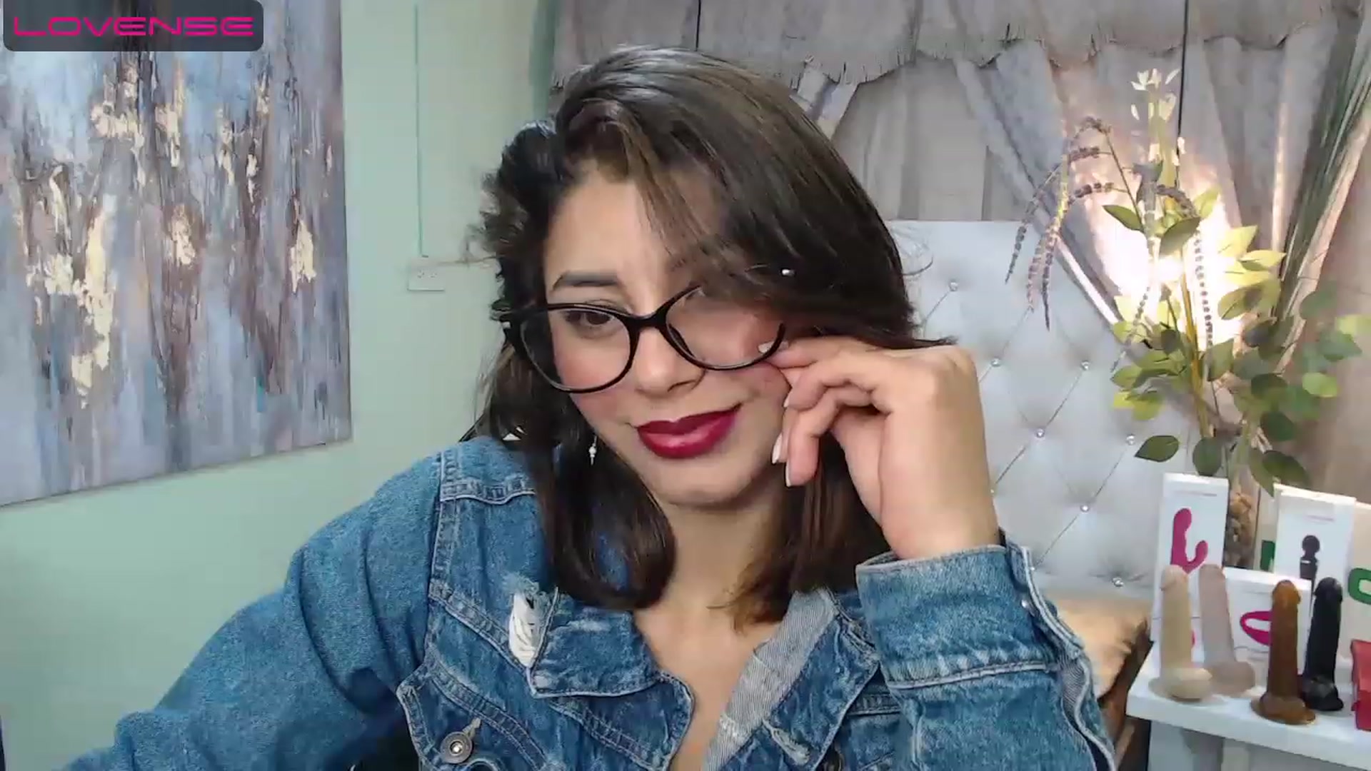 Gallery image thumbnail from Sara__Ruiz's myfreecams stream on, 04/17/2023, 17:00 image 8 of 20