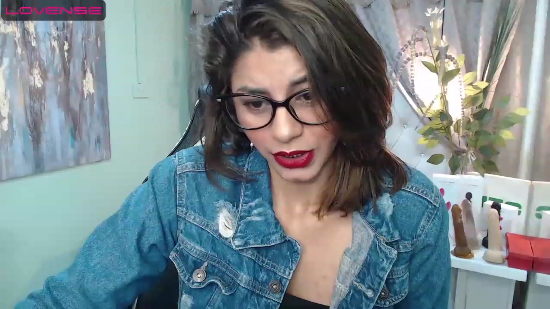 Gallery image thumbnail from Sara__Ruiz's myfreecams stream on, 04/17/2023, 18:02 image 15 of 20
