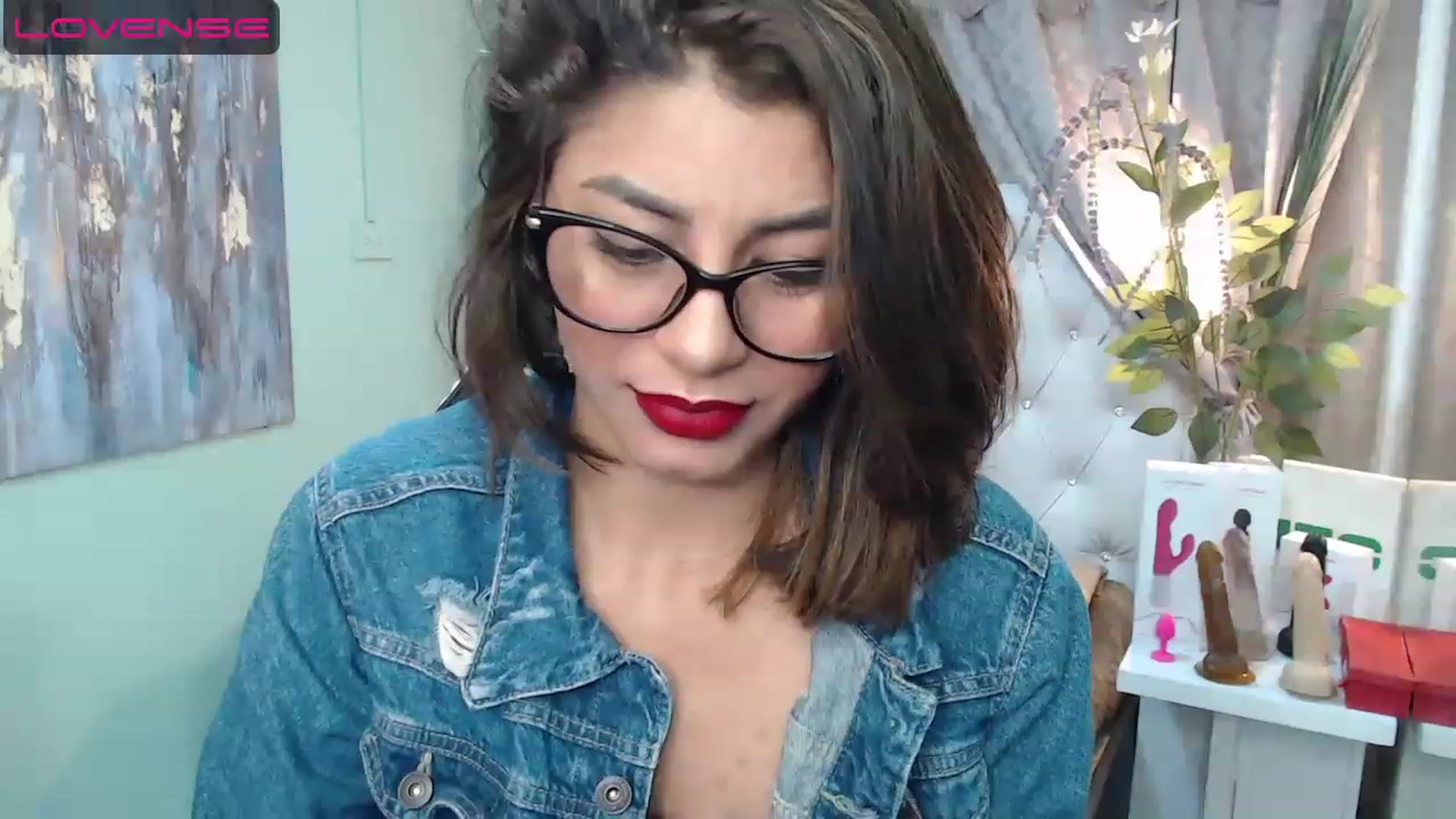 Gallery image thumbnail from Sara__Ruiz's myfreecams stream on, 04/17/2023, 18:02 image 16 of 20