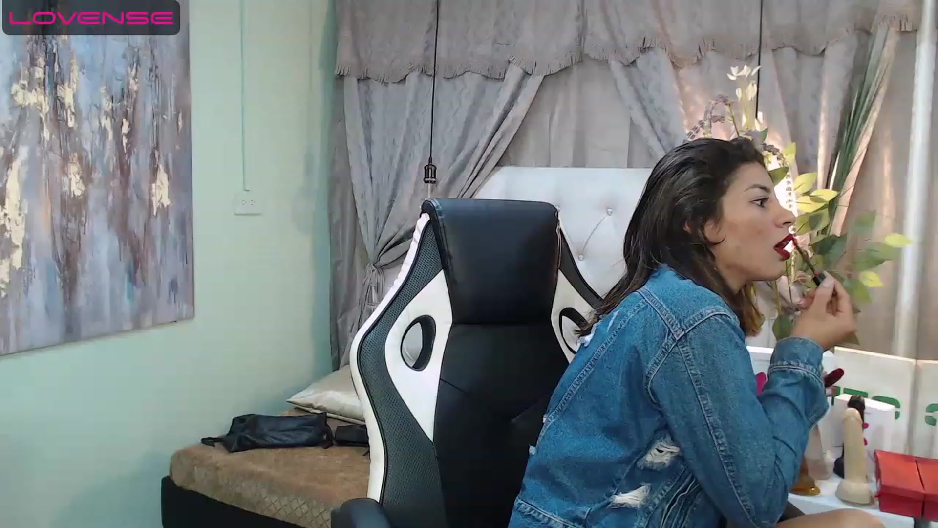 Gallery image thumbnail from Sara__Ruiz's myfreecams stream on, 04/17/2023, 18:02 image 1 of 20