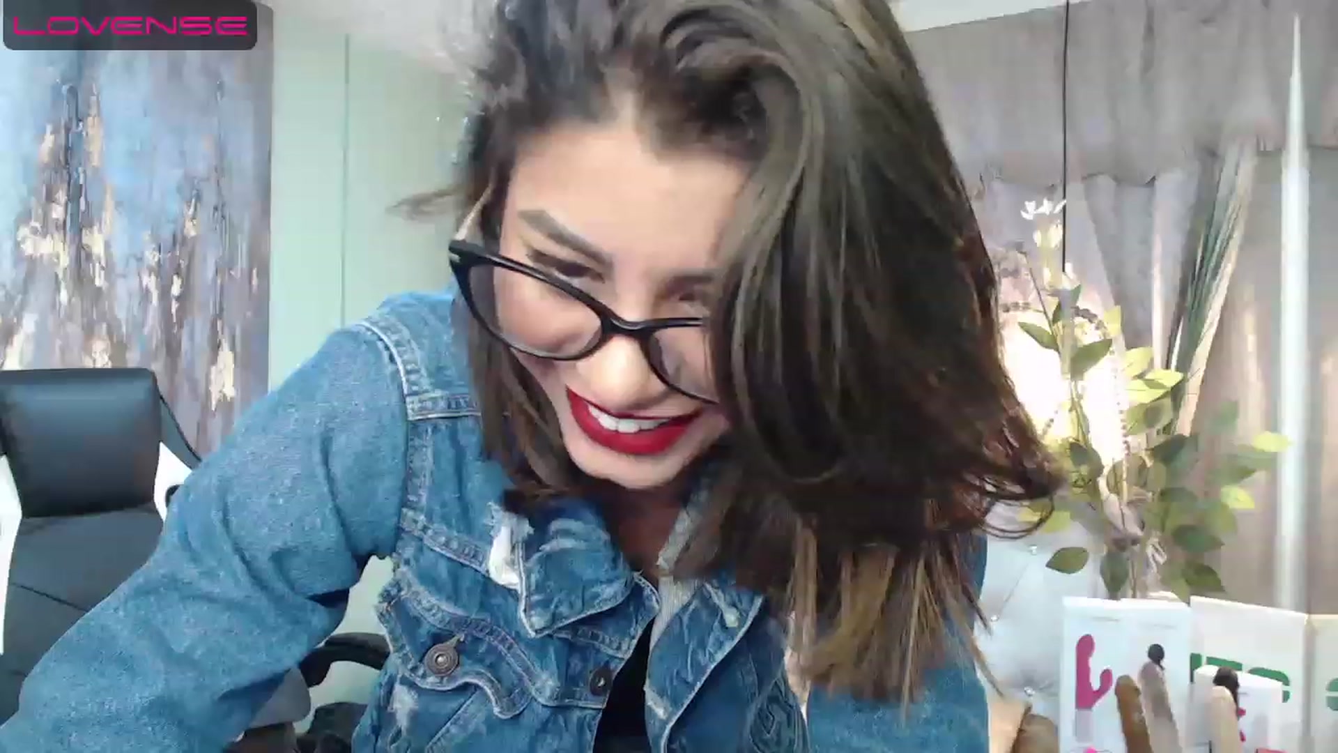 Gallery image thumbnail from Sara__Ruiz's myfreecams stream on, 04/17/2023, 18:02 image 20 of 20