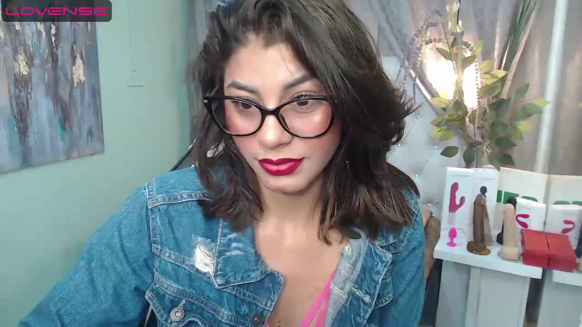 Gallery image thumbnail from Sara__Ruiz's myfreecams stream on, 04/20/2023, 14:20 image 11 of 20