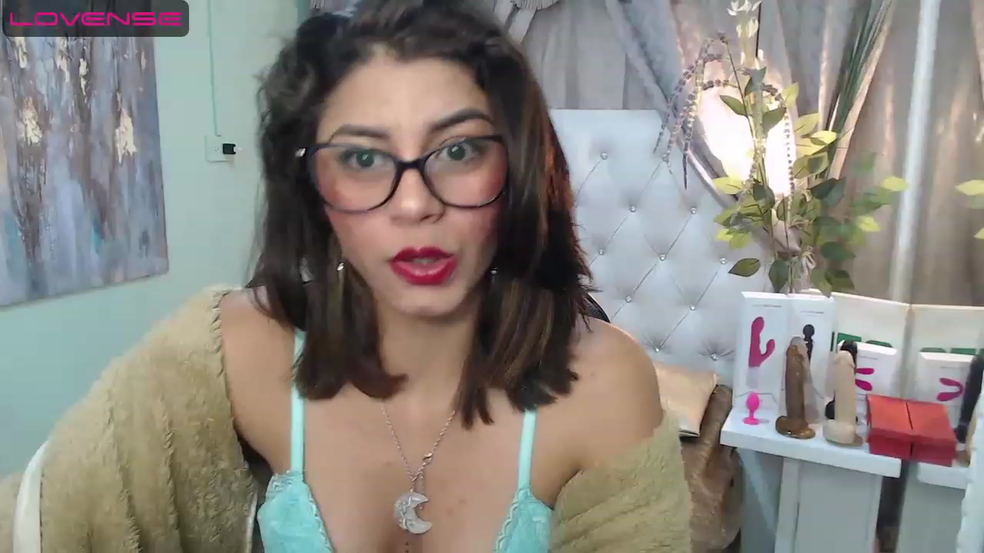 Gallery image thumbnail from Sara__Ruiz's myfreecams stream on, 04/22/2023, 14:54 image 19 of 20