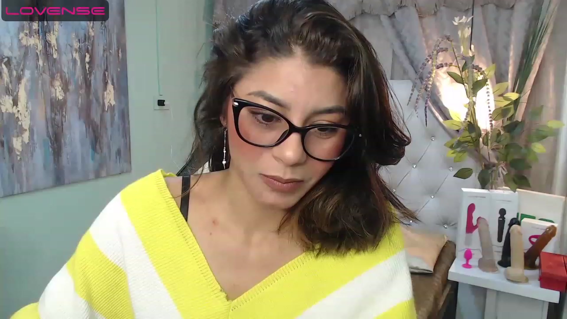 Gallery image thumbnail from Sara__Ruiz's myfreecams stream on, 04/24/2023, 13:03 image 5 of 20