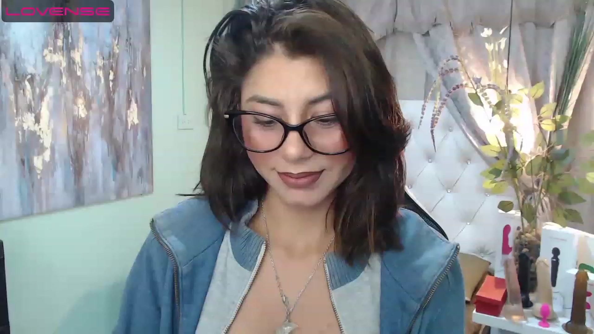 Gallery image thumbnail from Sara__Ruiz's myfreecams stream on, 04/28/2023, 15:21 image 19 of 20