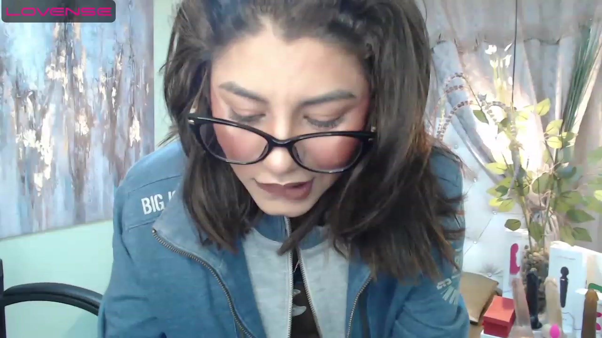 Gallery image thumbnail from Sara__Ruiz's myfreecams stream on, 04/28/2023, 15:21 image 4 of 20
