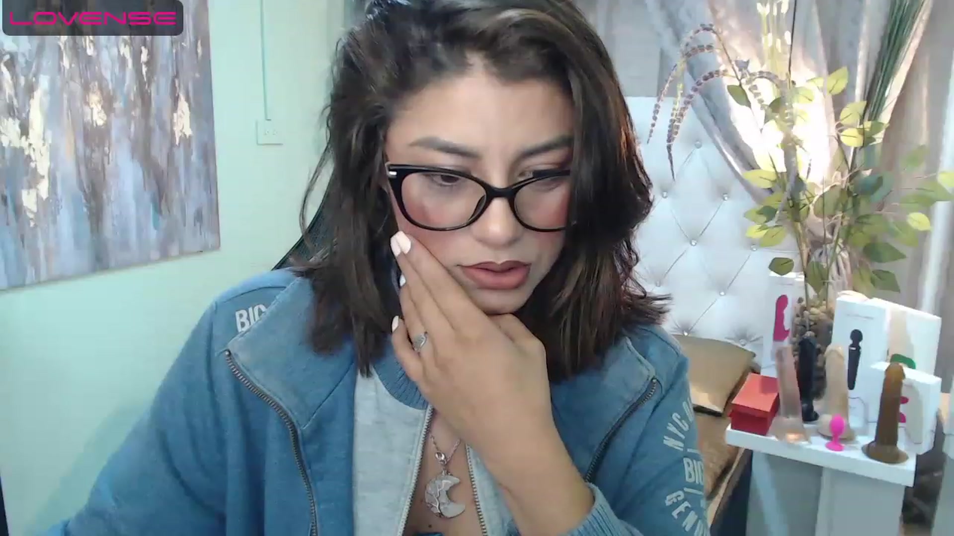 Gallery image thumbnail from Sara__Ruiz's myfreecams stream on, 04/28/2023, 16:26 image 5 of 20
