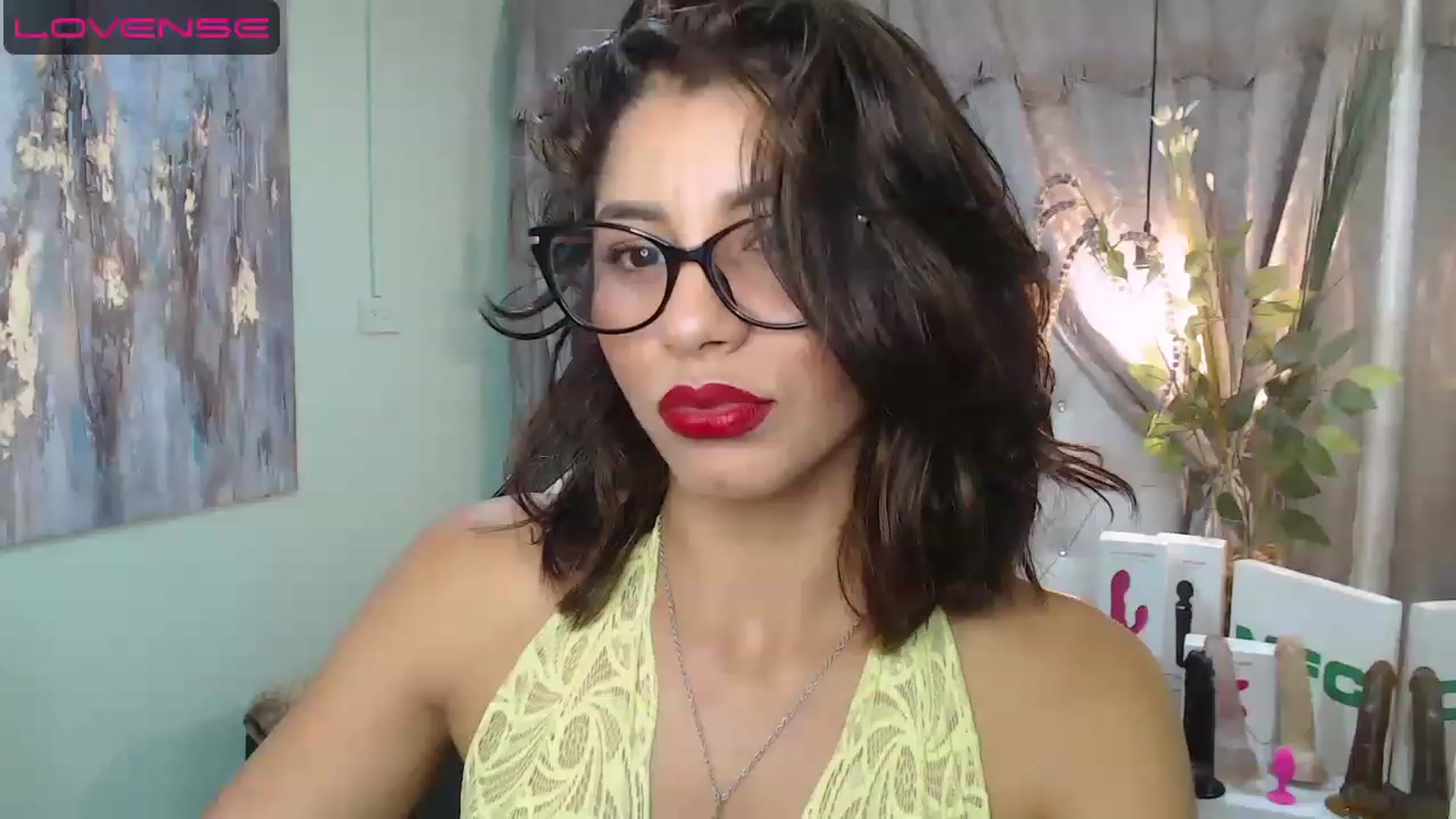 Gallery image thumbnail from Sara__Ruiz's myfreecams stream on, 05/02/2023, 14:28 image 15 of 20