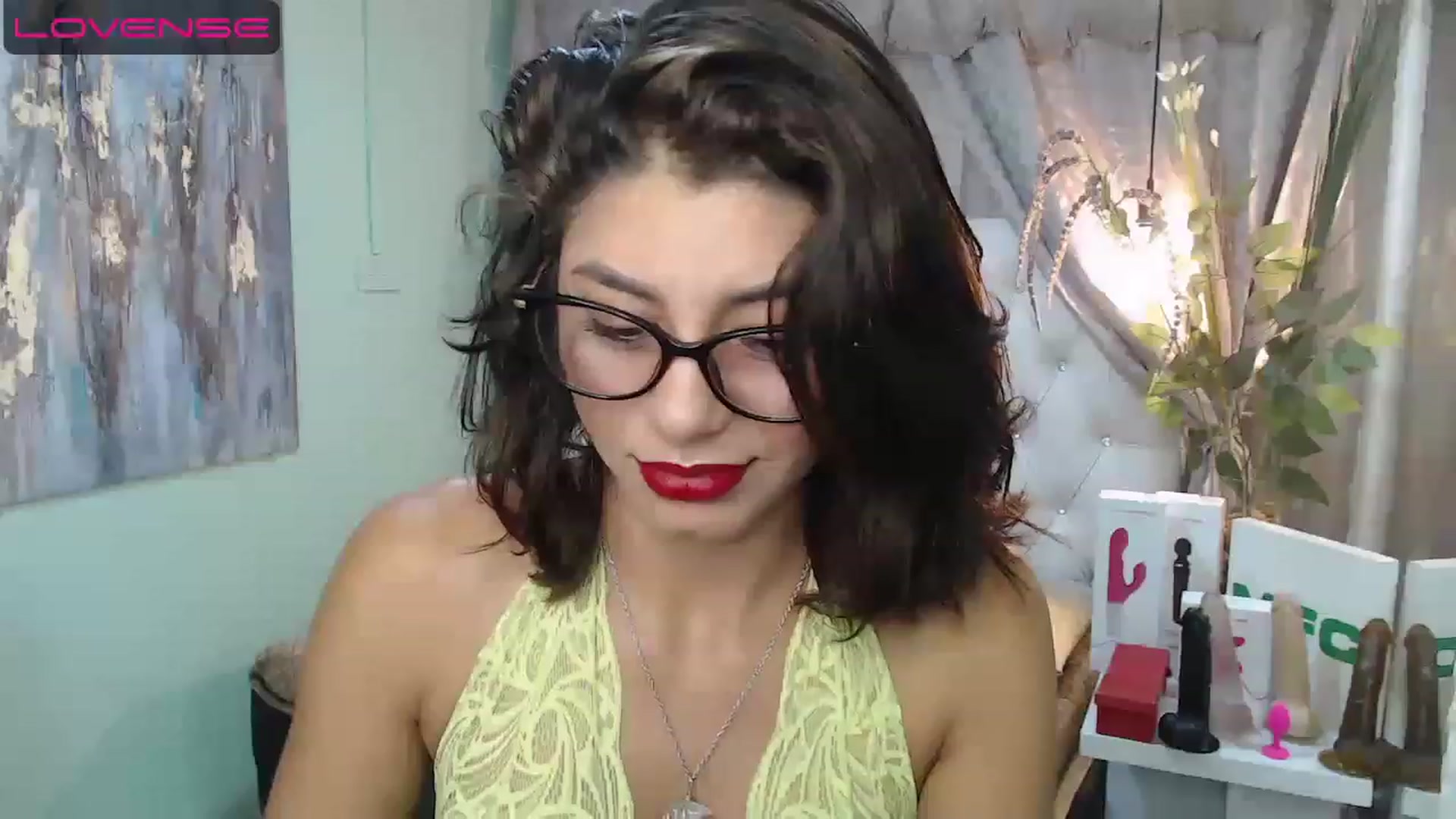 Gallery image thumbnail from Sara__Ruiz's myfreecams stream on, 05/02/2023, 14:28 image 8 of 20