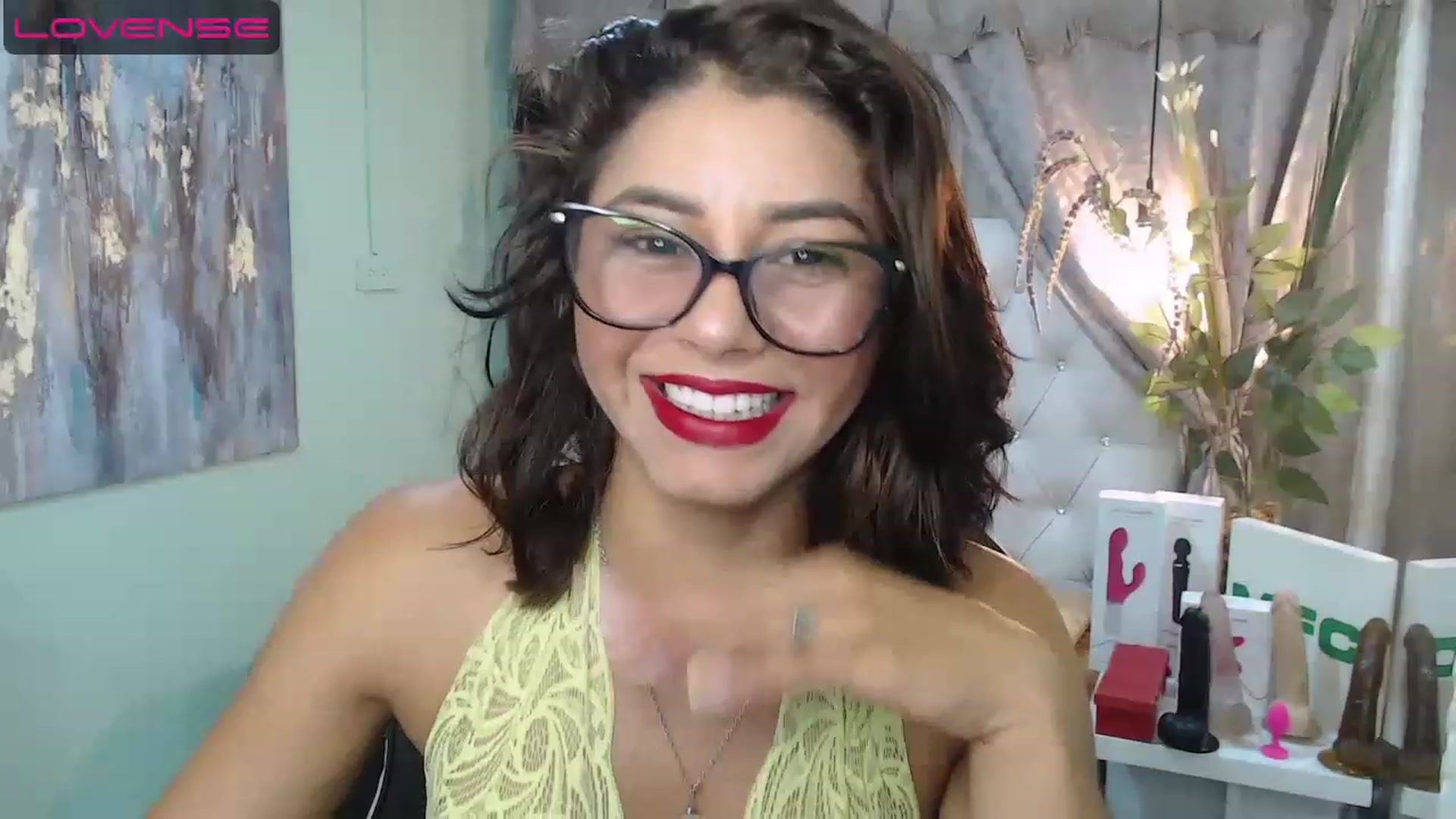 Gallery image thumbnail from Sara__Ruiz's myfreecams stream on, 05/02/2023, 14:28 image 7 of 20