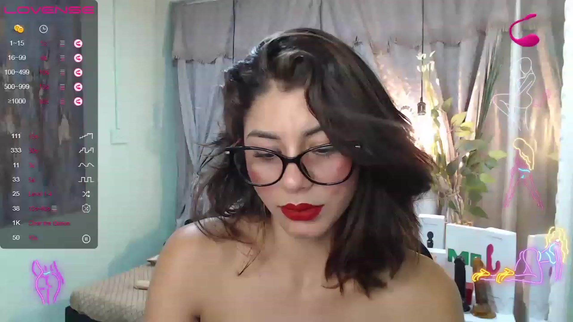 Gallery image thumbnail from Sara__Ruiz's myfreecams stream on, 05/10/2023, 16:01 image 12 of 20