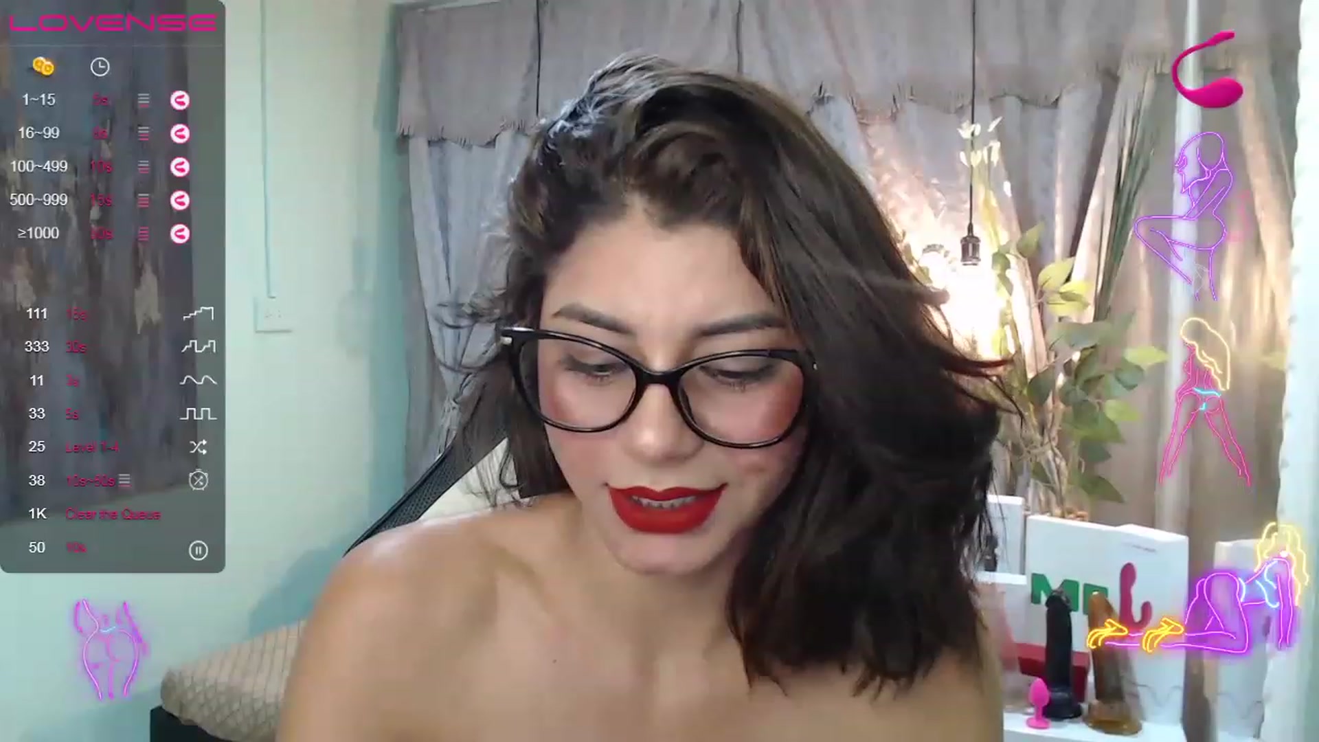 Gallery image thumbnail from Sara__Ruiz's myfreecams stream on, 05/10/2023, 16:01 image 15 of 20