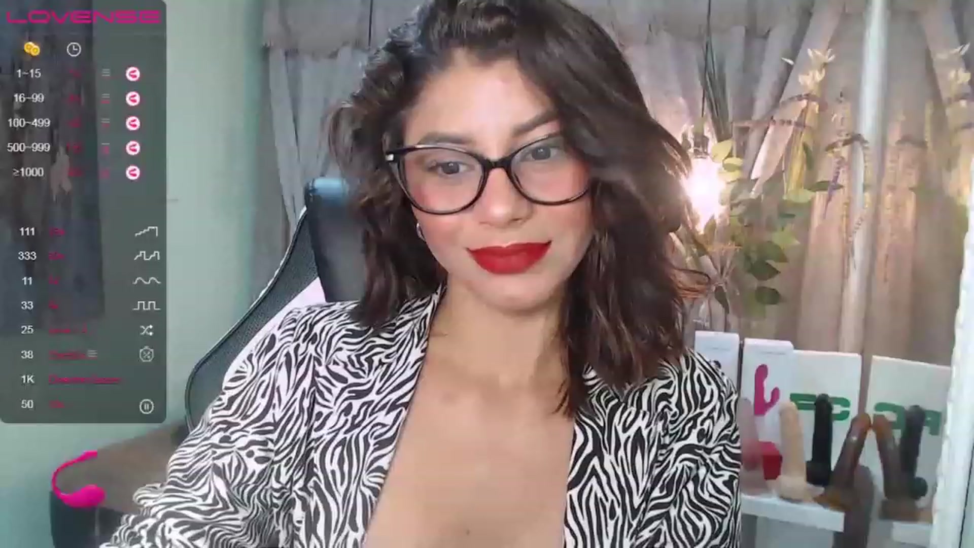 Gallery image thumbnail from Sara__Ruiz's myfreecams stream on, 05/17/2023, 15:04 image 8 of 20