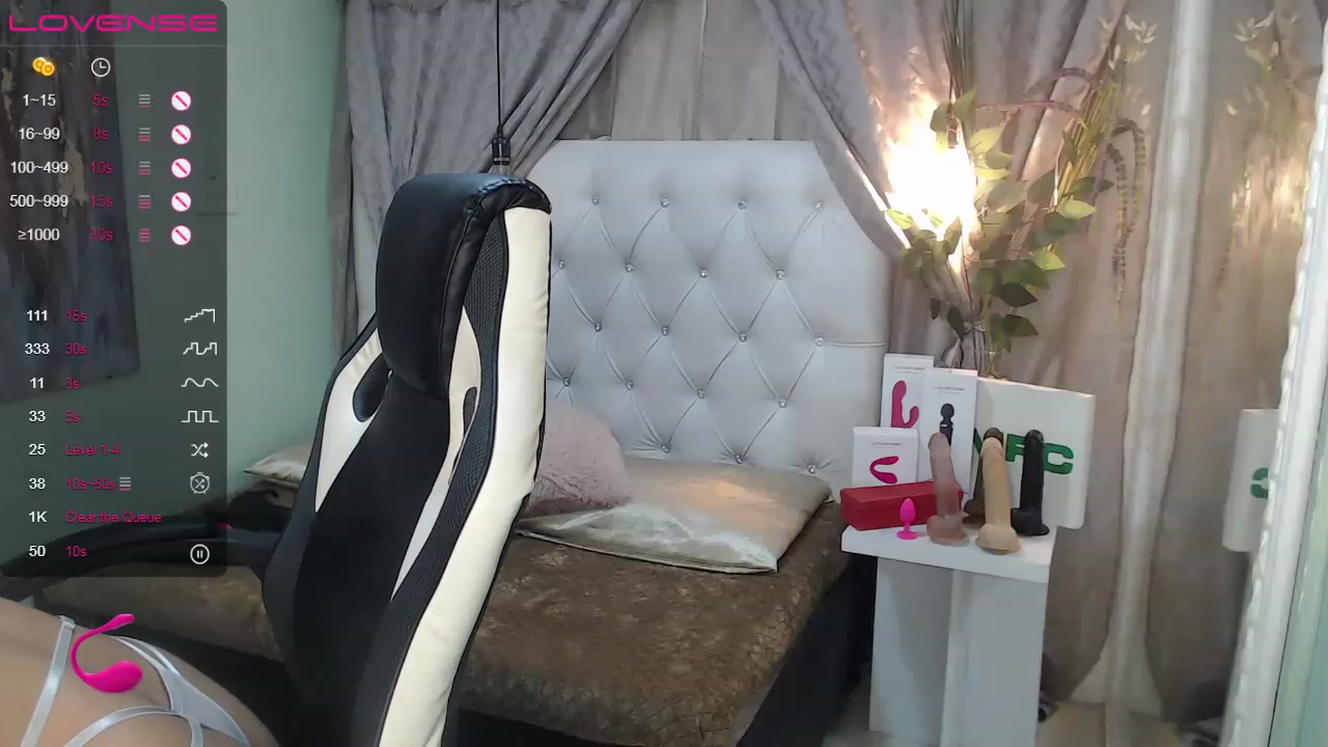 Gallery image thumbnail from Sara__Ruiz's myfreecams stream on, 05/17/2023, 18:01 image 3 of 20