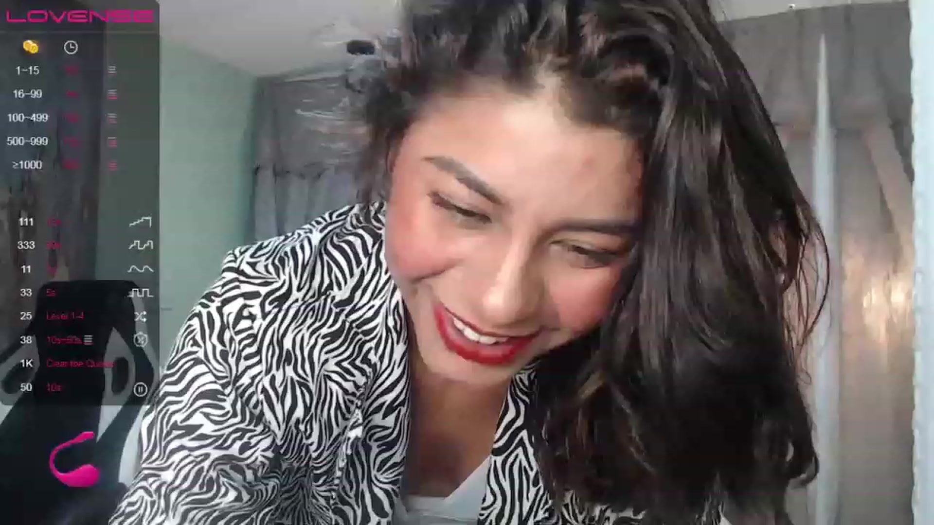 Gallery image thumbnail from Sara__Ruiz's myfreecams stream on, 05/17/2023, 18:01 image 18 of 20