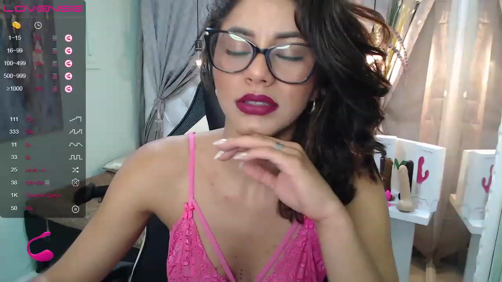 Gallery image thumbnail from Sara__Ruiz's myfreecams stream on, 05/19/2023, 14:28 image 11 of 20