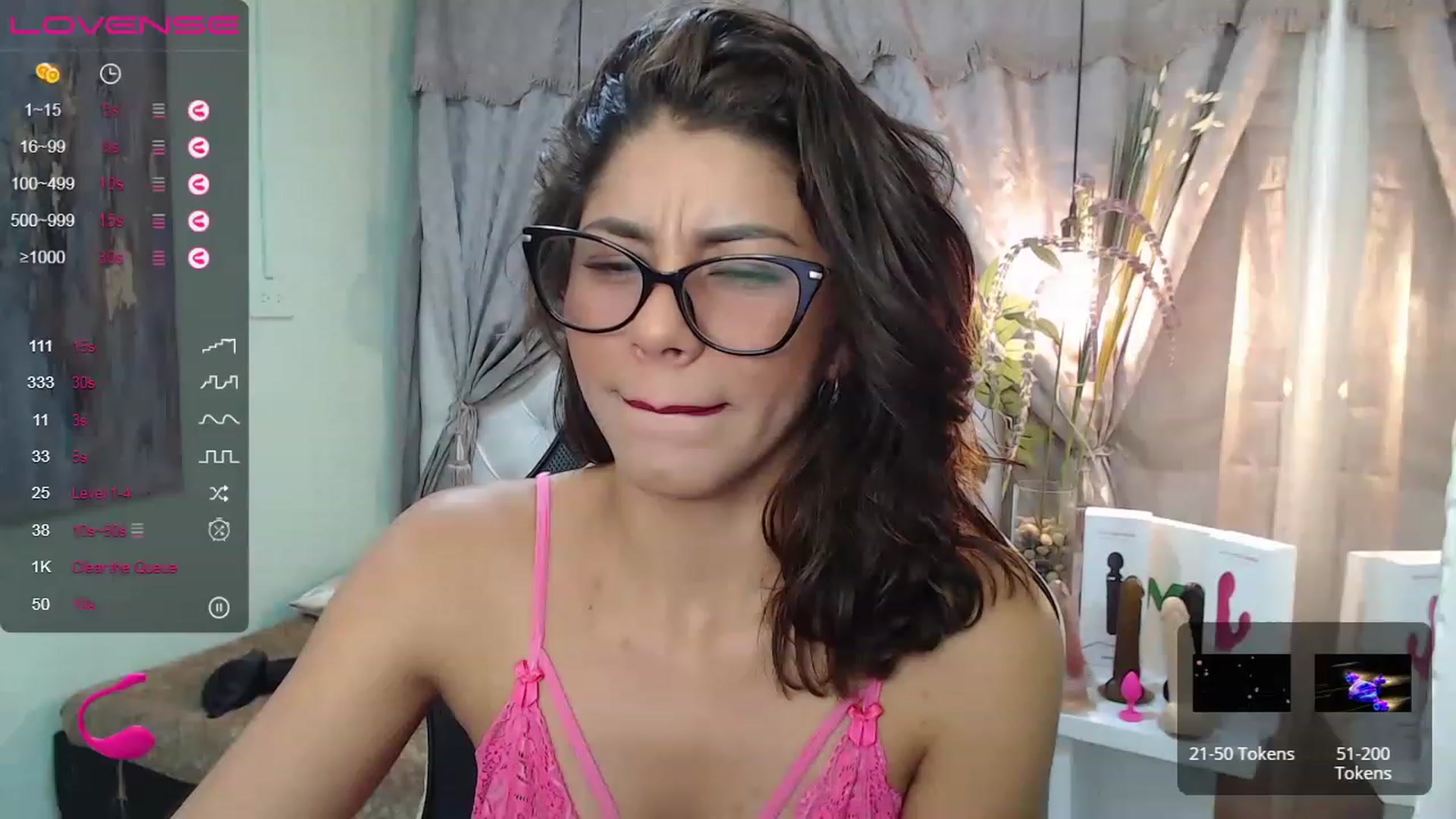 Gallery image thumbnail from Sara__Ruiz's myfreecams stream on, 05/19/2023, 14:28 image 4 of 20