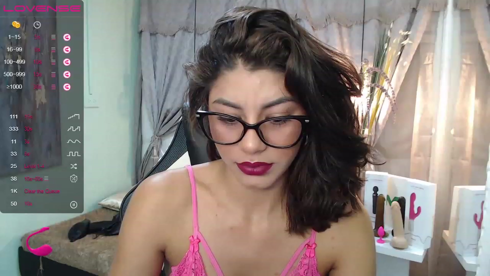 Gallery image thumbnail from Sara__Ruiz's myfreecams stream on, 05/19/2023, 14:28 image 1 of 20